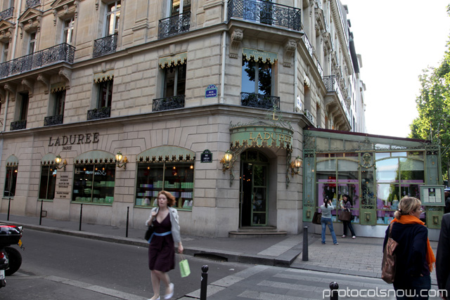 Laduree macaroon bakery Paris