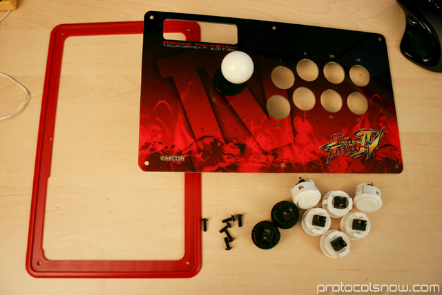 Street Fighter 4 Tournament Edition arcade stick Madcatz artwork mod sanwa buttons modification