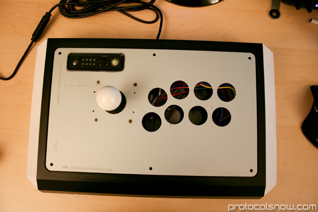 Street Fighter 4 Tournament Edition arcade stick Madcatz artwork mod sanwa buttons modification