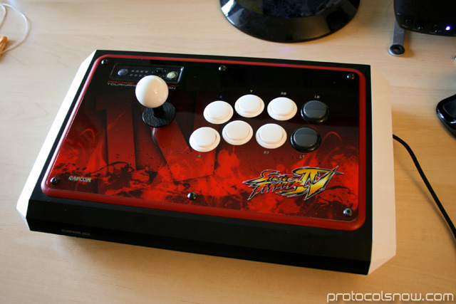 Street Fighter 4 Tournament Edition arcade stick Madcatz artwork mod sanwa buttons modification