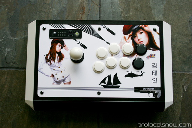 Street Fighter 4 Tournament Edition arcade stick Madcatz artwork mod taeyeon snsd girls' generation genie tell me your wish