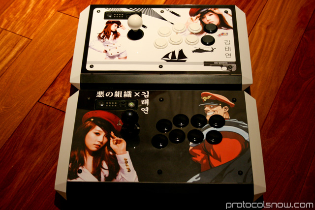 Taeyeon SNSD arcade stick Madcatz TE custom design mod artwork