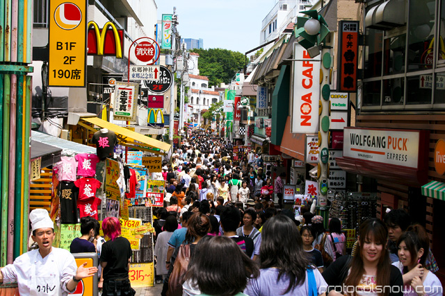 Harajuku Tokyo frenzy rush people crowd