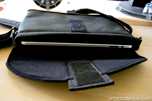 iPad Apple tablet WaterField Ultimate Sleevecase case bag