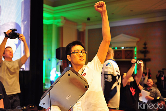 EVO2K EVO 2010 fighting game championships super street fighter 4 taiwanese gamerbee adon justin wong