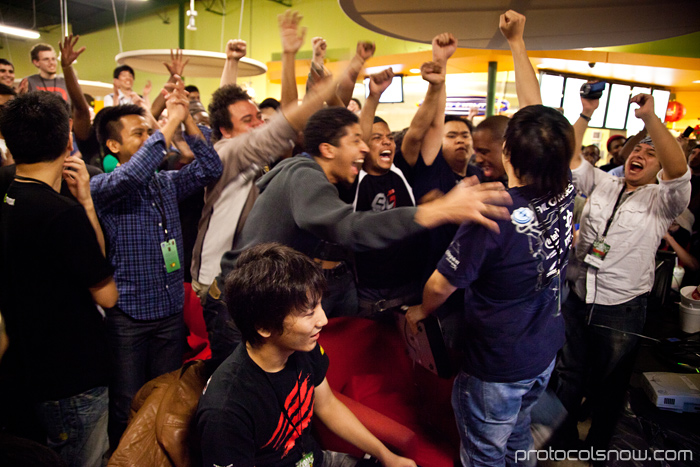 Season's Beatings V Redemption fighting game tournament Gamerbee Daigo Umehara Justin Wong Momochi Marn Arturo Sanchez Sabin Super Street Fighter IV