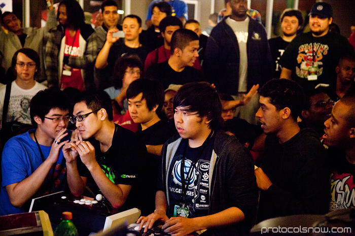 Season's Beatings V Redemption fighting game tournament Gamerbee Justin Wong Super Street Fighter IV