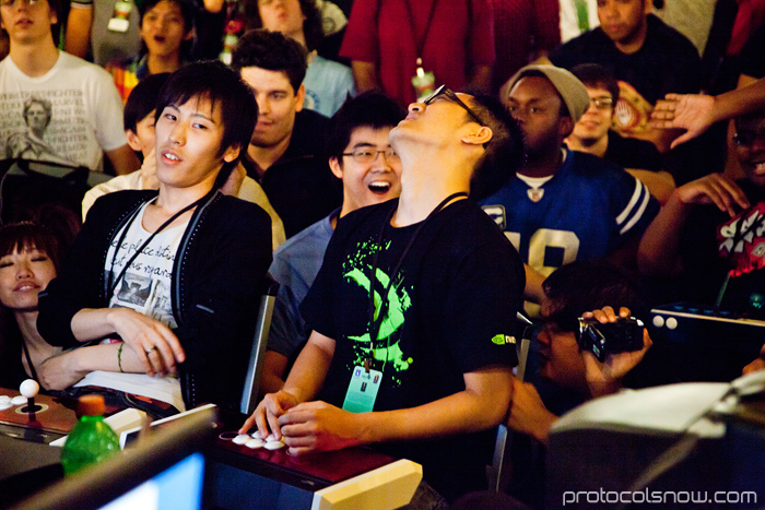 Season's Beatings V Redemption fighting game tournament Gamerbee Momochi Super Street Fighter IV