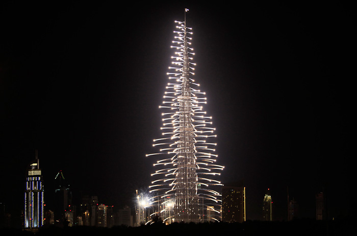 New Year's Eve NYE 2010 2011 Dubai Burj Khalifa United Arab Emirates UAE fireworks viewing celebration
