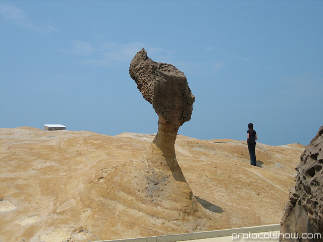 Taiwan Yehliu Queen's Head rock formation