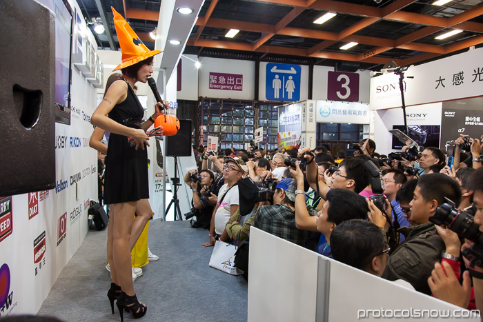 Taipei Taiwan photography expo models show girls